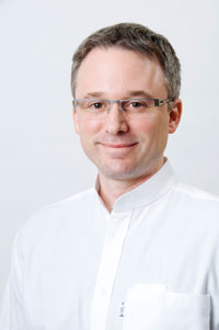 Dr. med. Markus Müller zu Joya Schuhen